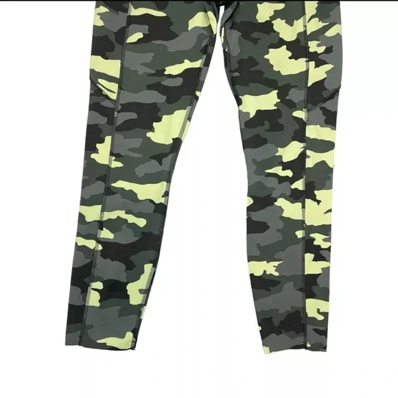 ⚡️SOLD⚡️Lululemon Fast Free High-Rise Crop Tight Leggings Camo Crispin Green - Picture 9 of 15